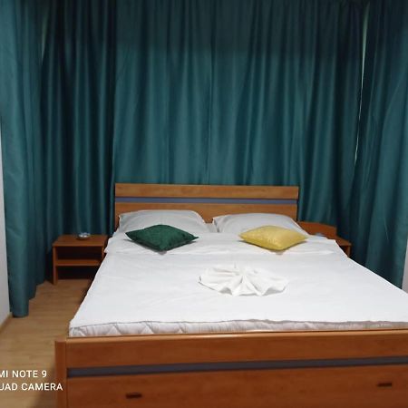 Apartament Lulu Mamaia Nord, 3 Minute De Plaja Năvodari Eksteriør billede